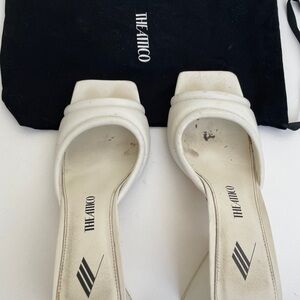 The Attico Devon white leather sandals with square heel 39 8